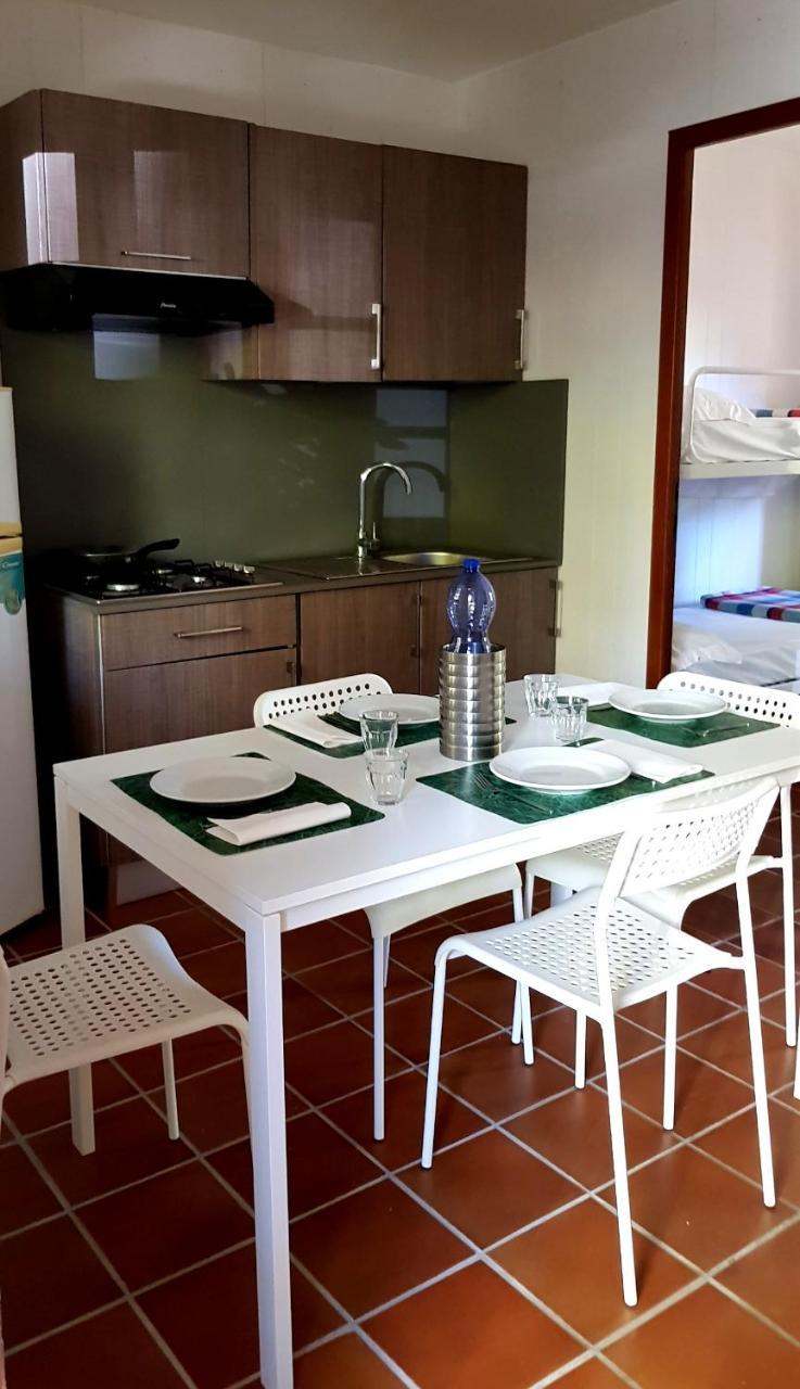 Camping Luna Hotel Marina di Massa Eksteriør billede