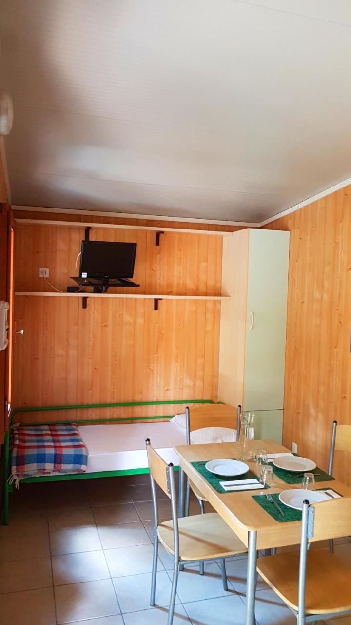 Camping Luna Hotel Marina di Massa Eksteriør billede