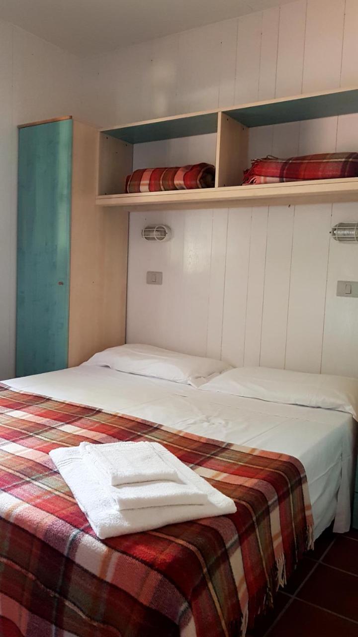 Camping Luna Hotel Marina di Massa Eksteriør billede